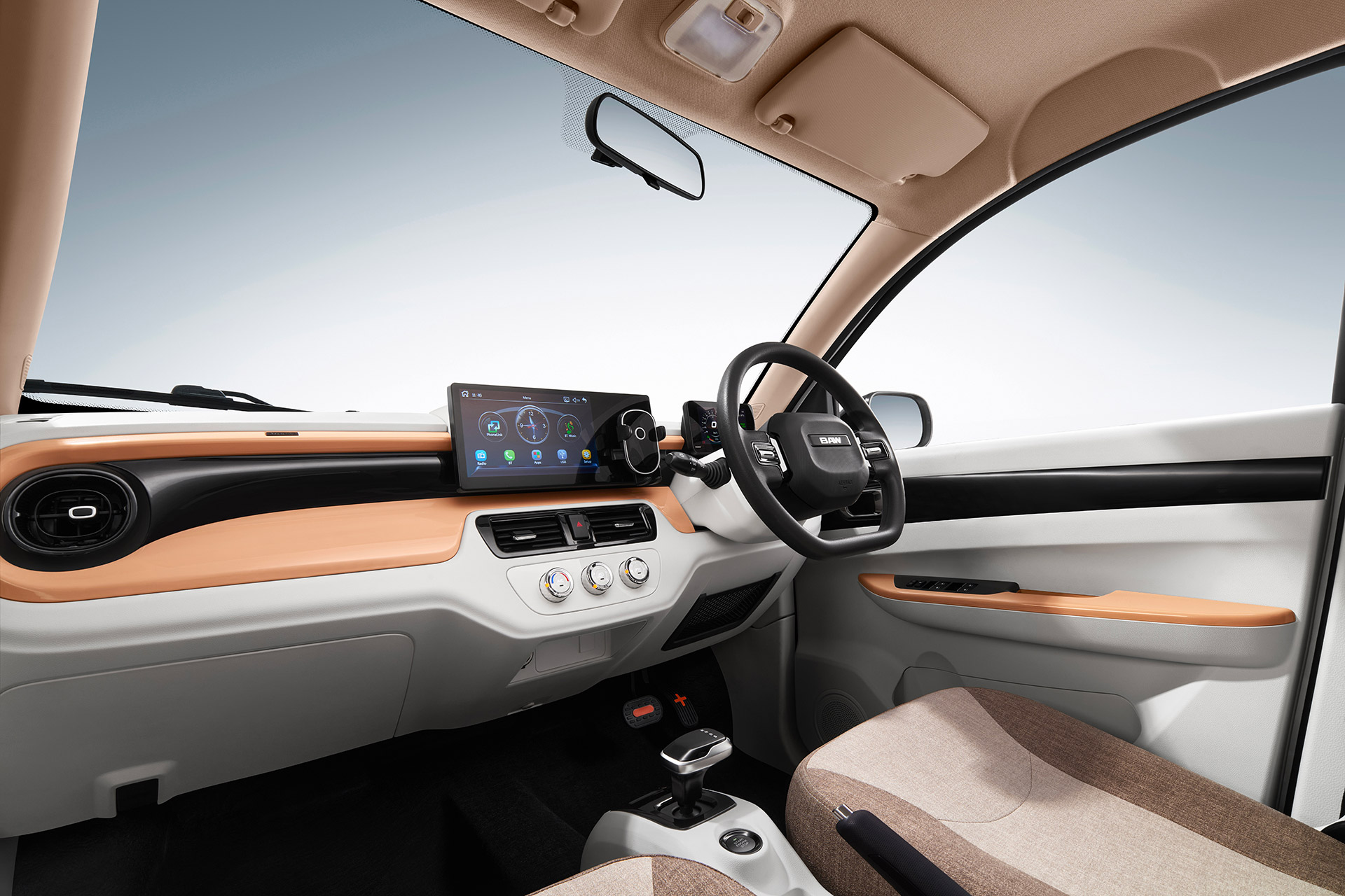 BAW Bagel interior — front cabin